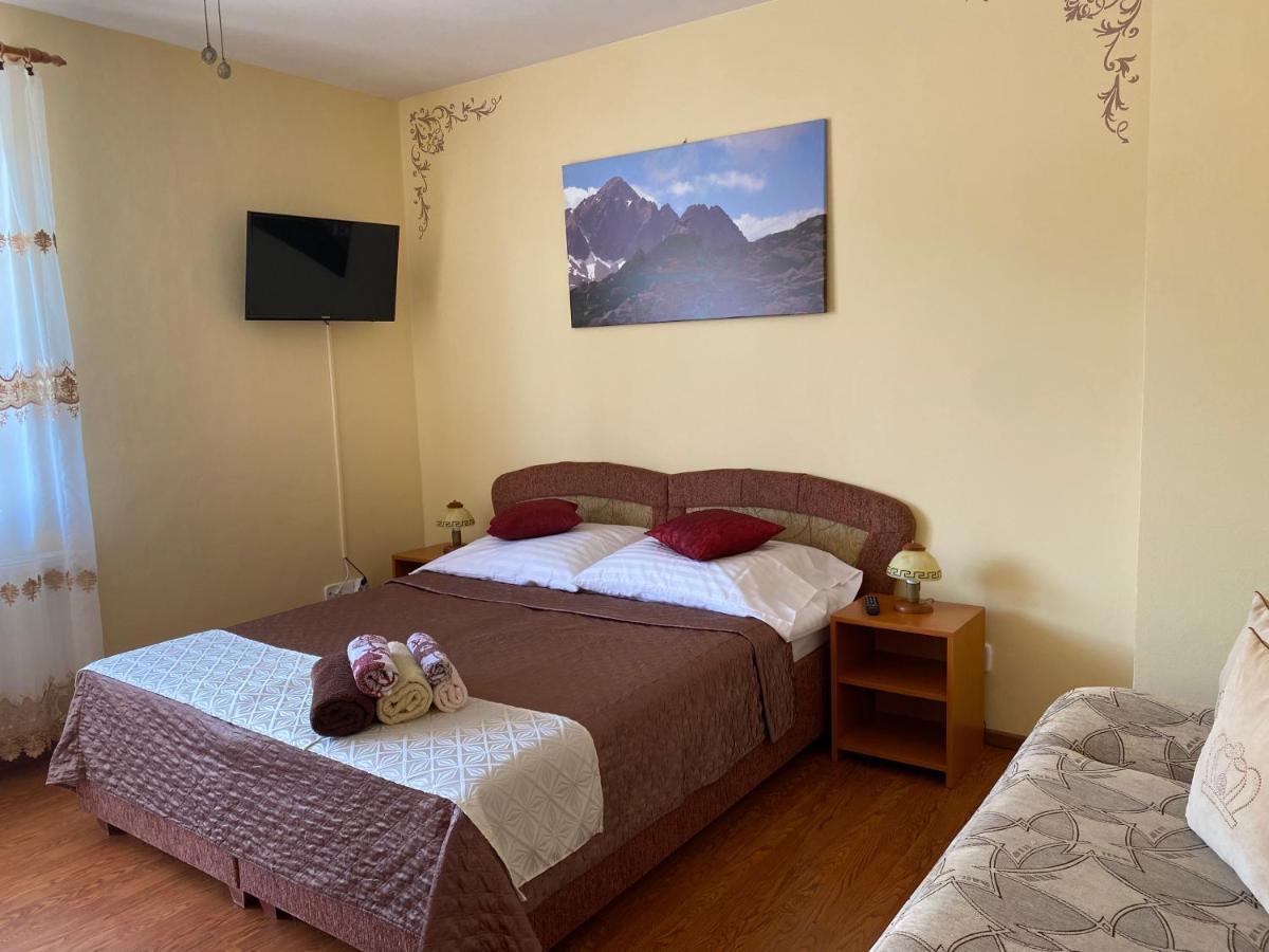 Villa Butterfly Nova Lesna Ngoại thất bức ảnh