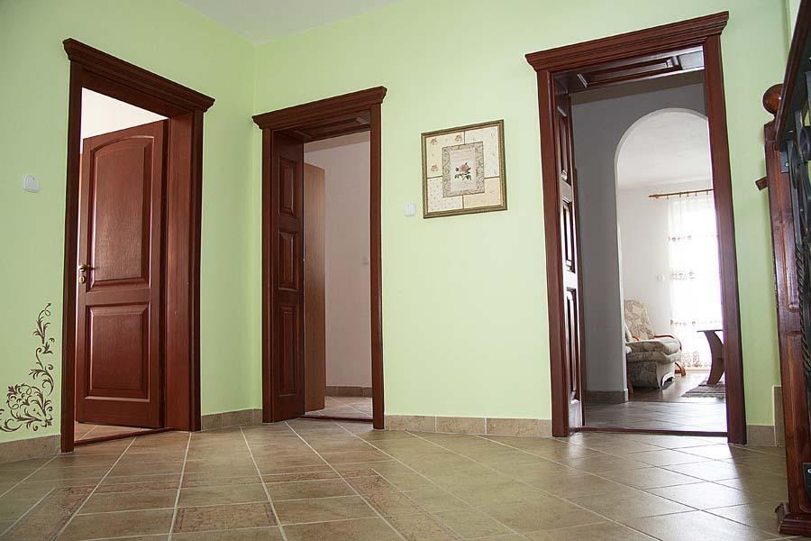 Villa Butterfly Nova Lesna Ngoại thất bức ảnh