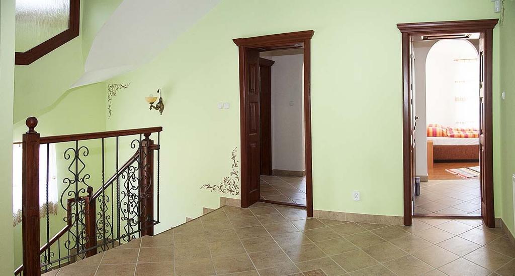 Villa Butterfly Nova Lesna Ngoại thất bức ảnh